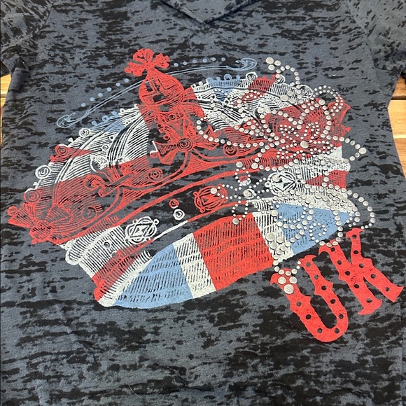 Disney Parks UK hooded Long Sleeve Tshirt women’s Medium Union Jack British - Picture 3 of 6